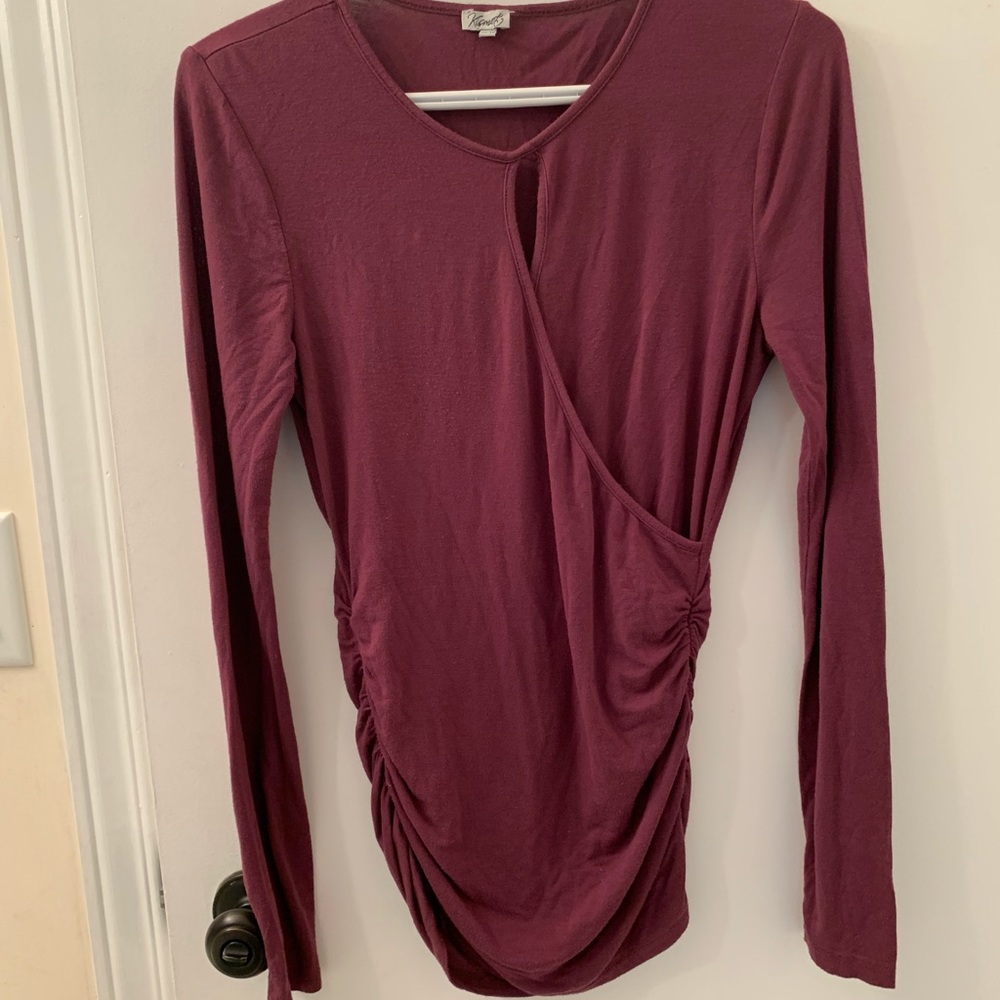 Kismet Ruched Keyhole Top - Picture 3 of 3